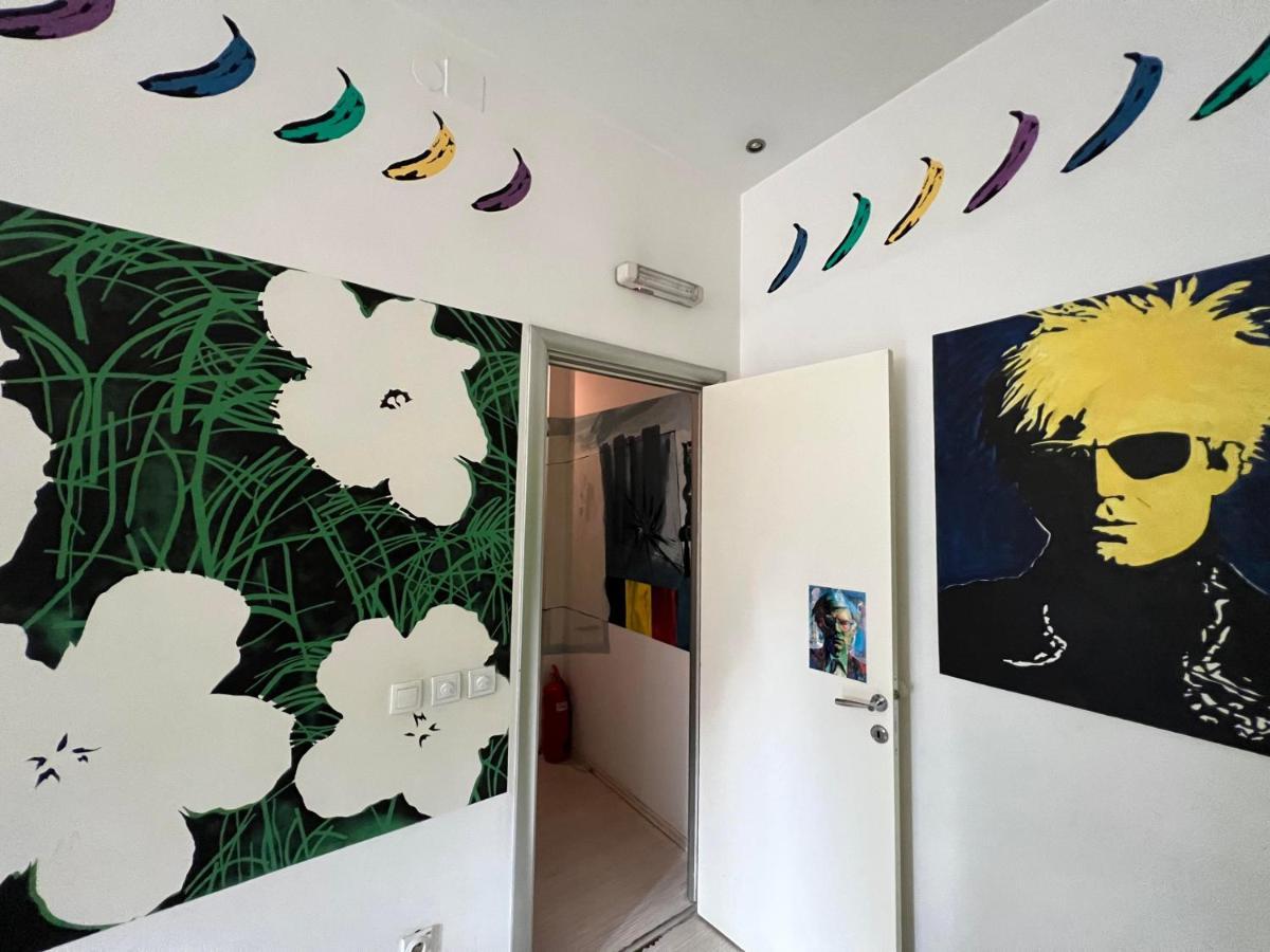 Auberge de jeunesse Pop Art à Belgrade Extérieur photo